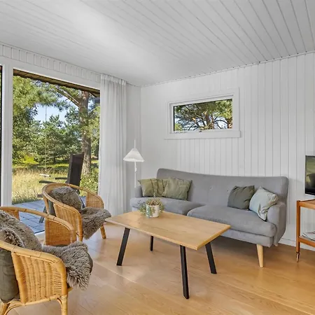 Vakantiehuis Dagny - 520m From The Sea By Interhome